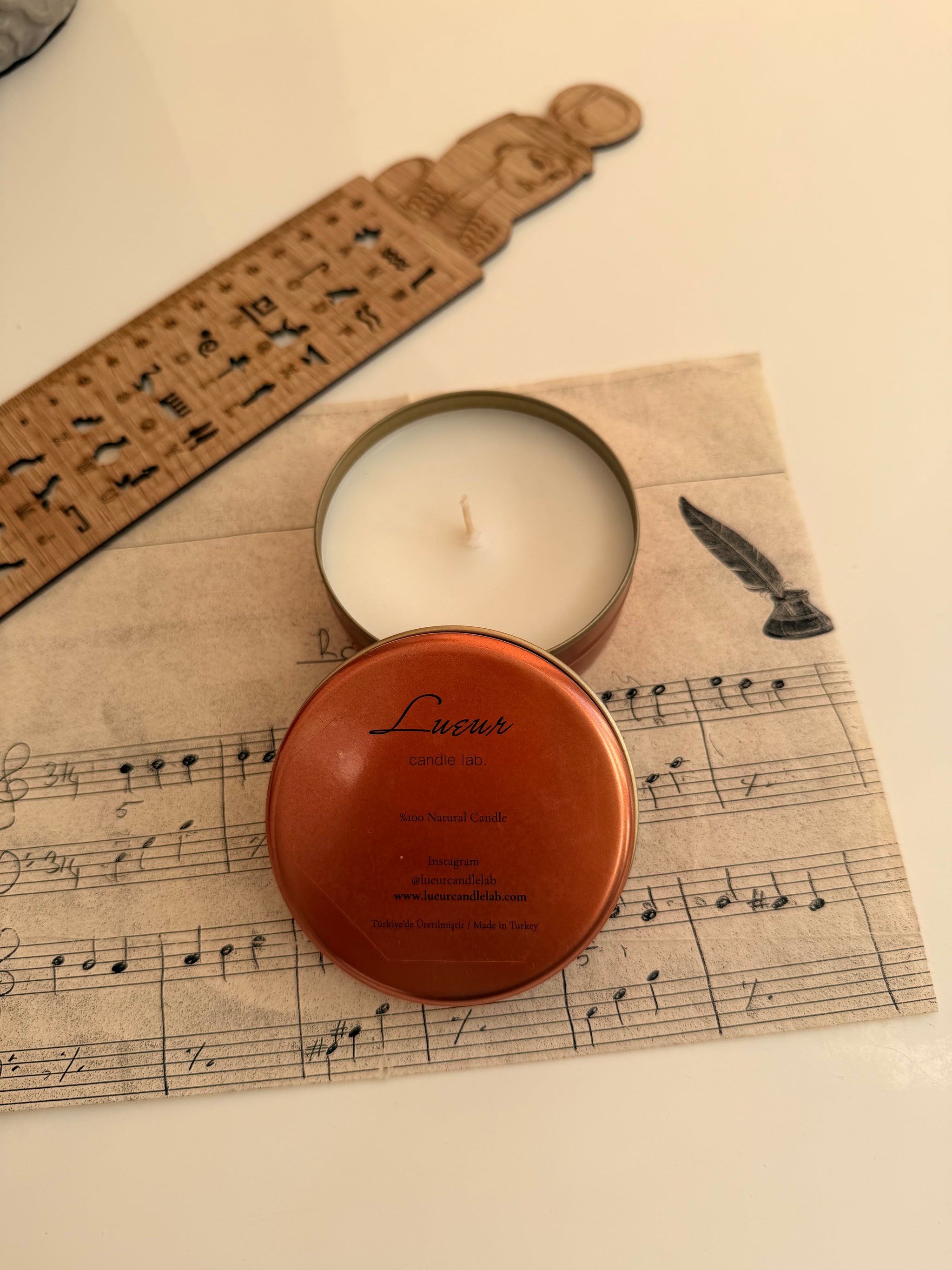 Lueur Premium Sandal Ağacı Kokulu Soya Mumu