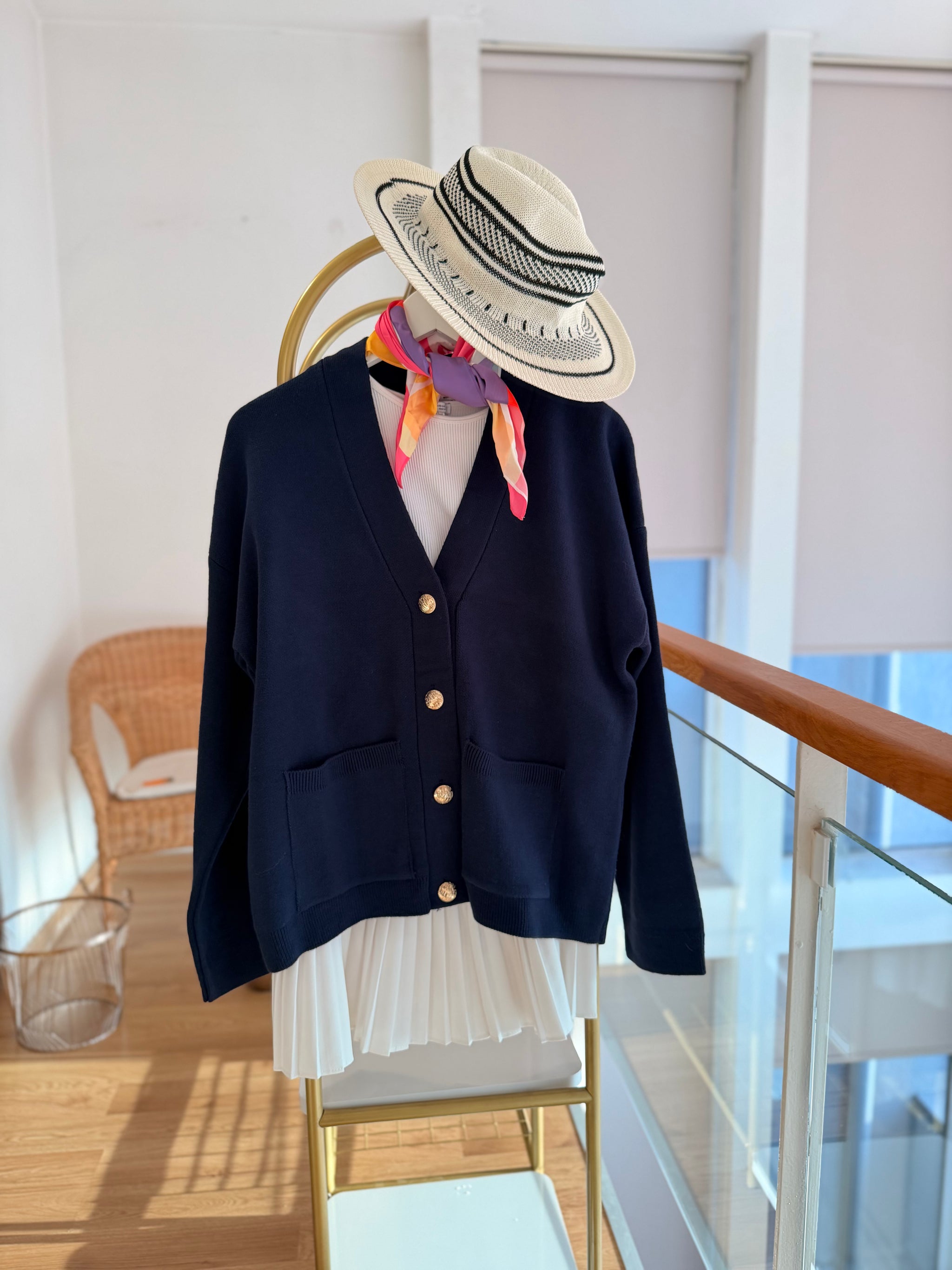 Lacivert Gold Düğmeli Cepli Hırka