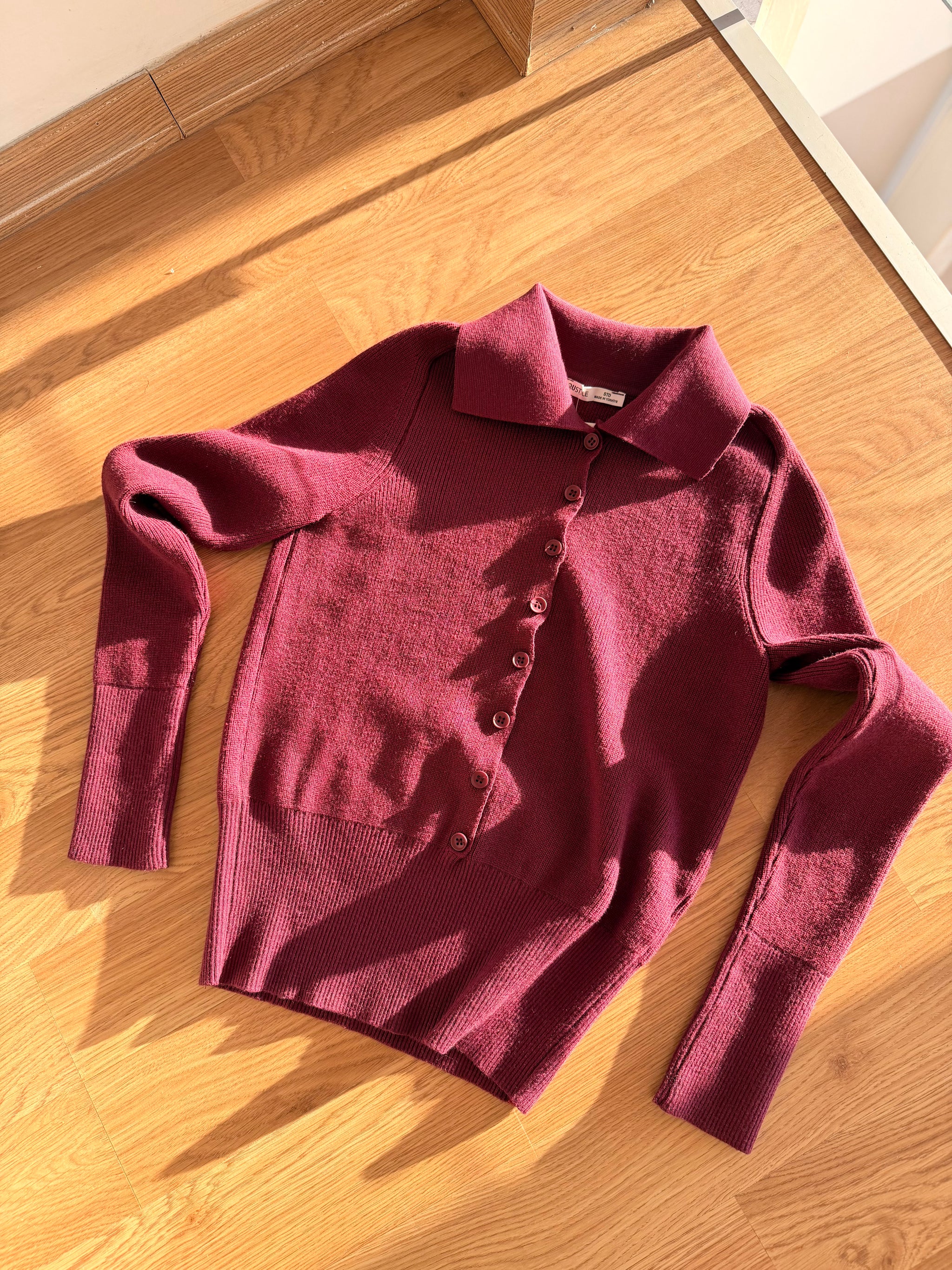 Mürdüm Polo Yaka Düğmeli Kadın Kazak