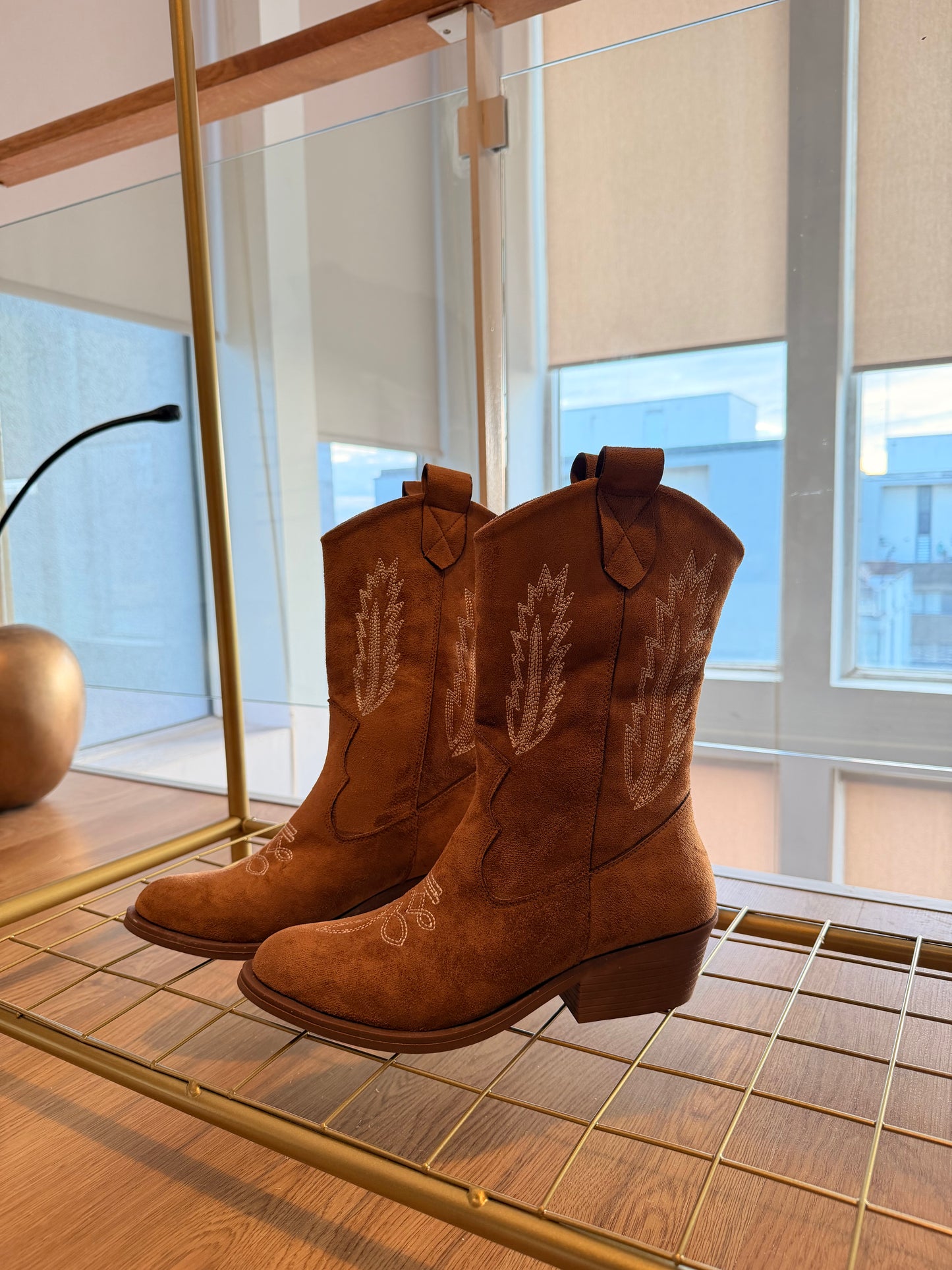 MOANA İŞLEMELİ SÜET KOVBOY ÇİZME TABA