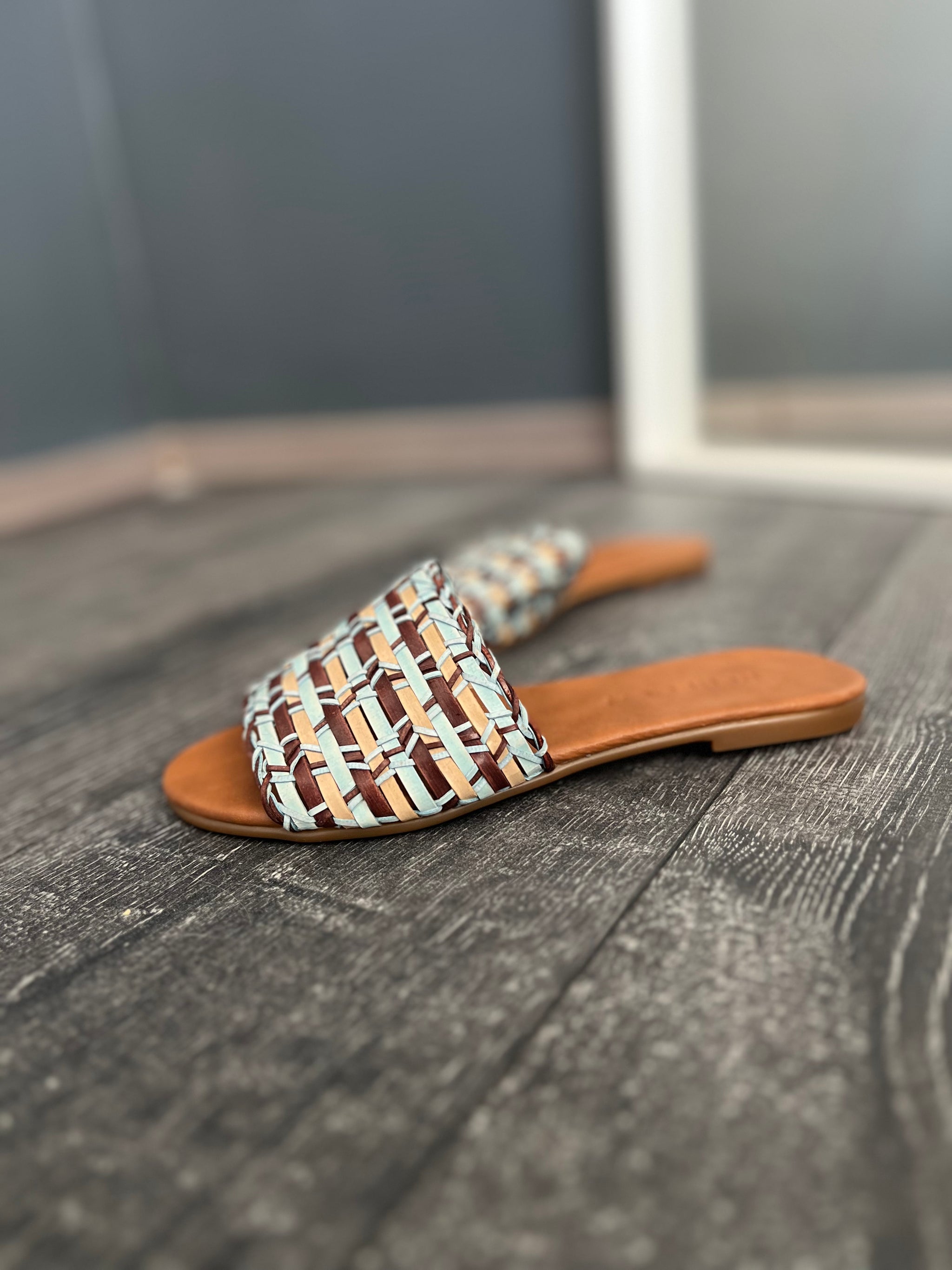 REBECCA DERİ MAVİ TERLİK